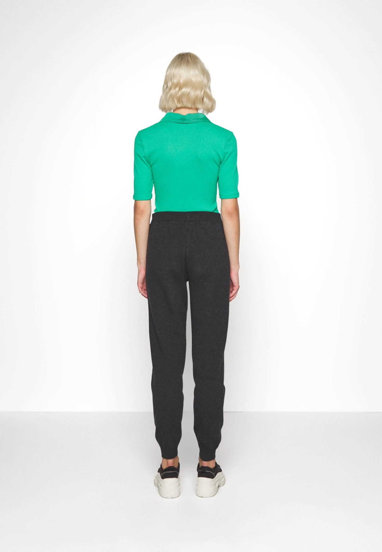 Lacoste Pantalon De Survêtement - Black – Image 3