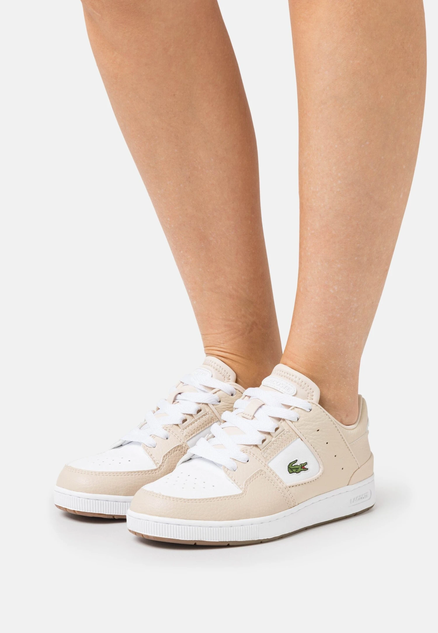 Lacoste Baskets Basses - White/Gum