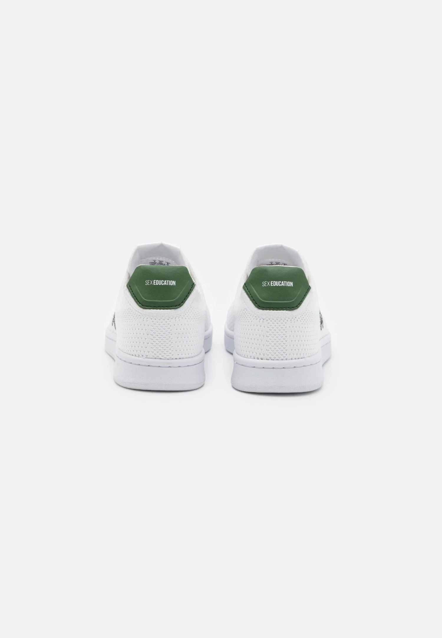 Lacoste X Netflix - Sneakers Court Femme - Baskets Basses - White/Green – Image 4