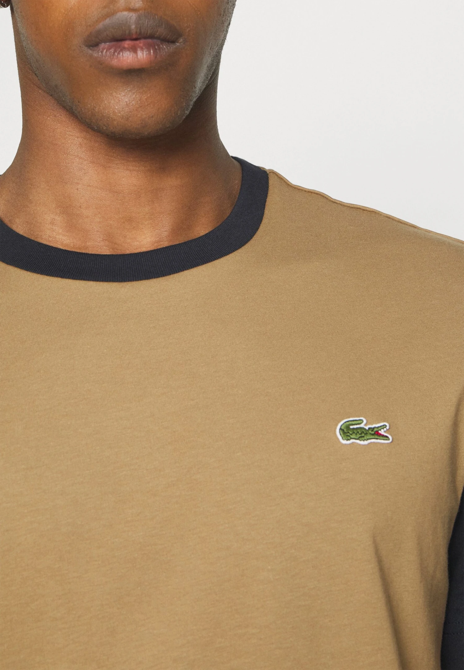 Lacoste Unisex - T-Shirt Imprimé - Cookie/Abysm – Image 7