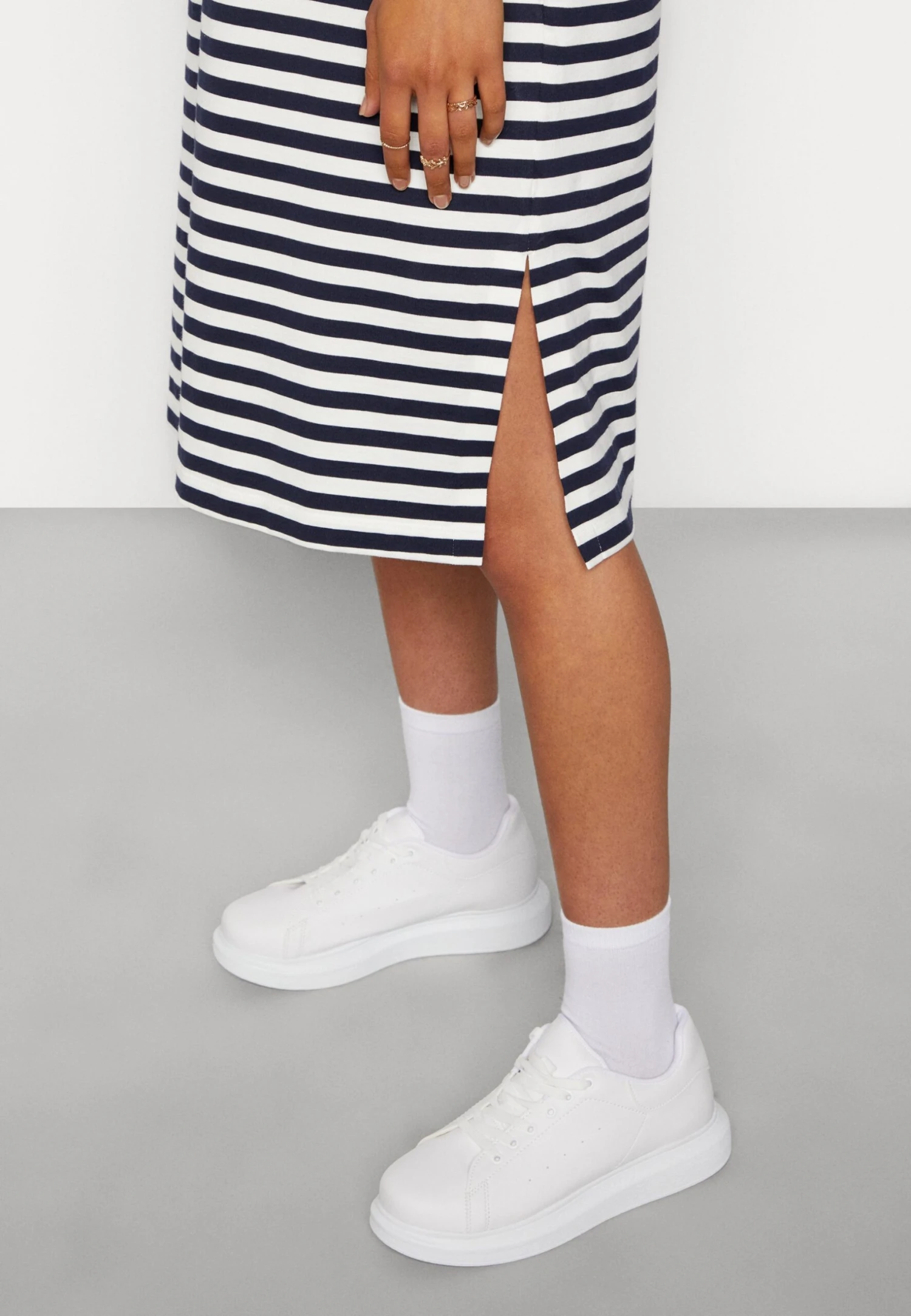 Lacoste Robe En Jersey - Marine/Farine – Image 6