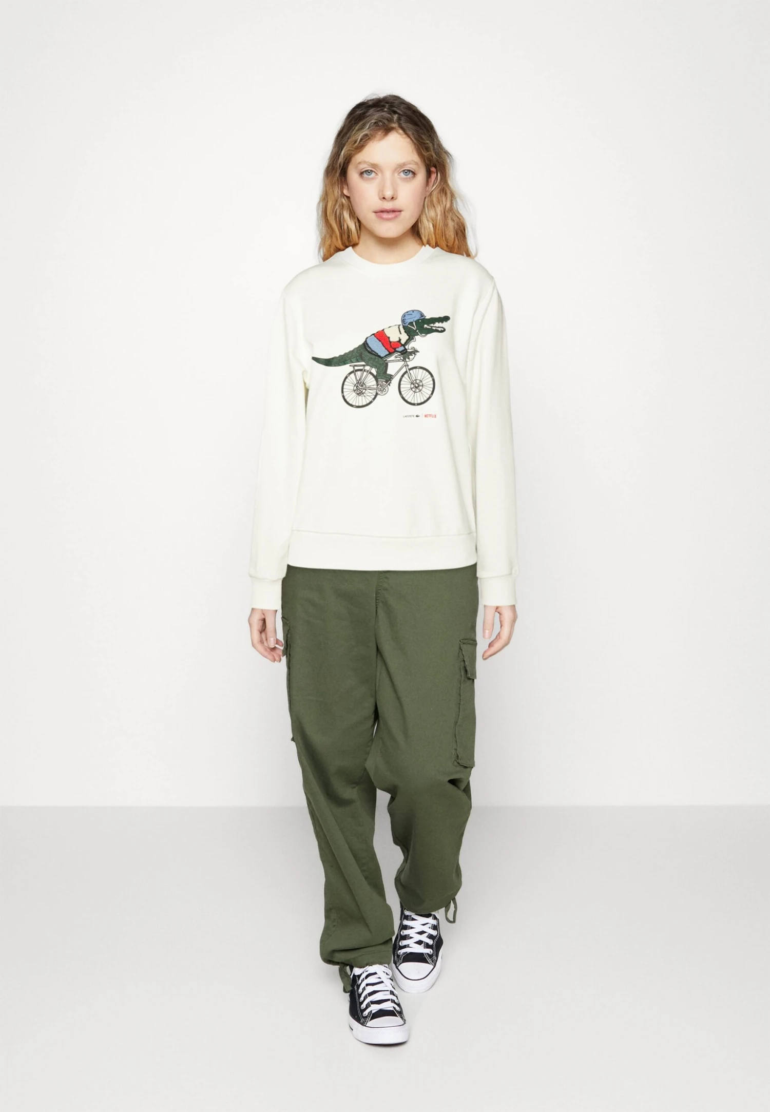 Lacoste X Netflix - Sweatshirt - Flour – Image 2