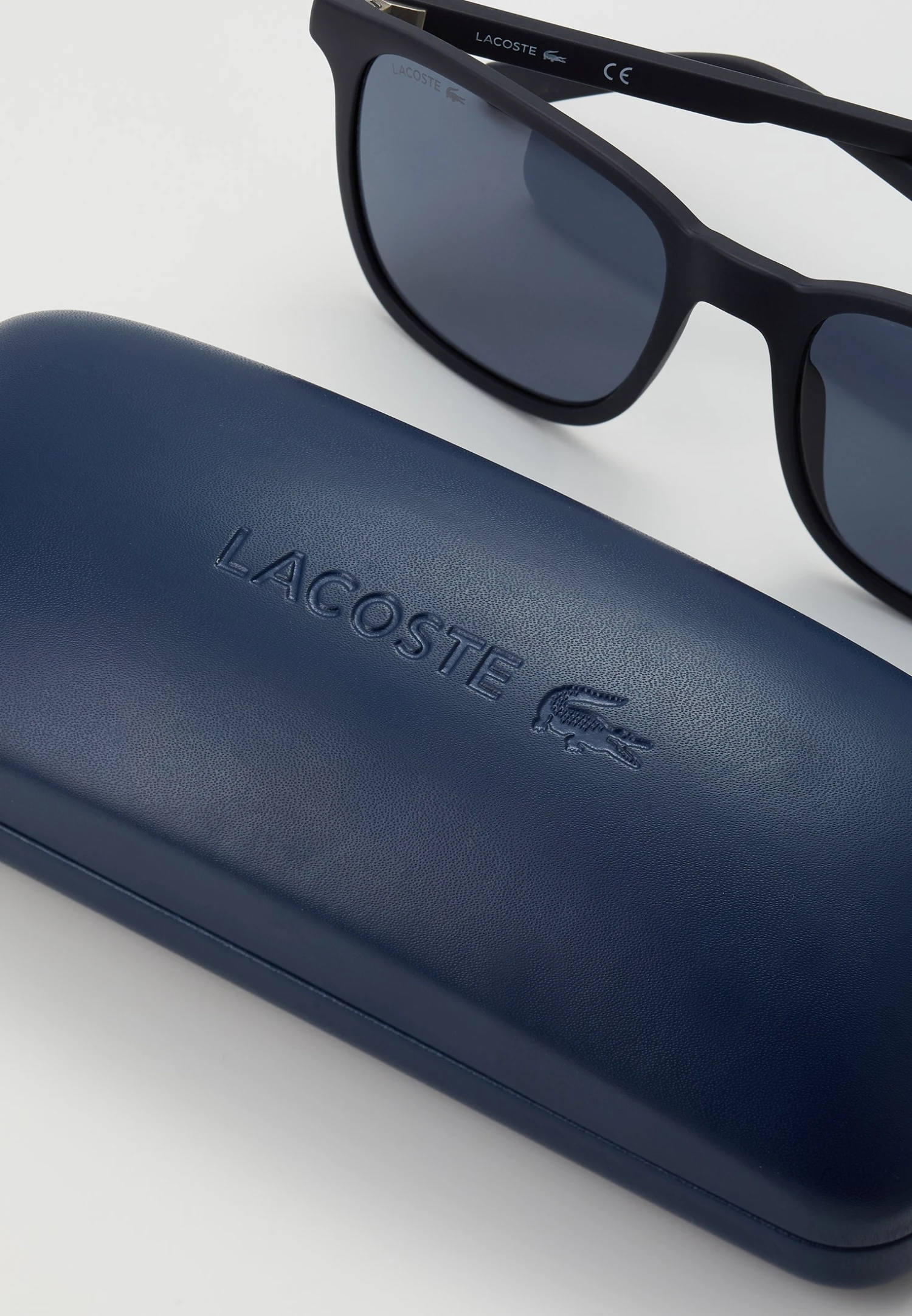 Lacoste Lunettes De Soleil - Matte Dark Blue – Image 3
