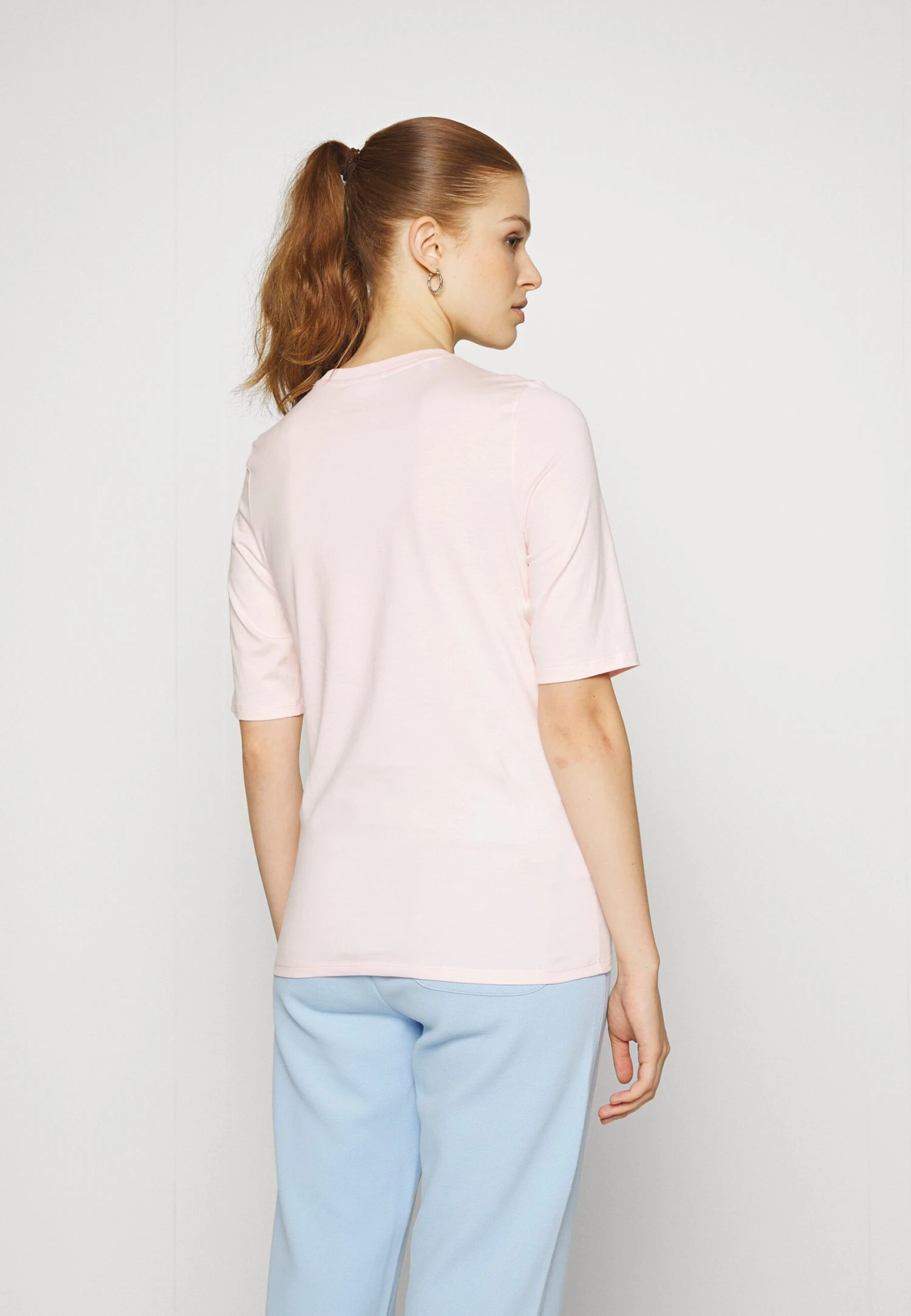 Lacoste T-Shirt Basique - Flamant – Image 3