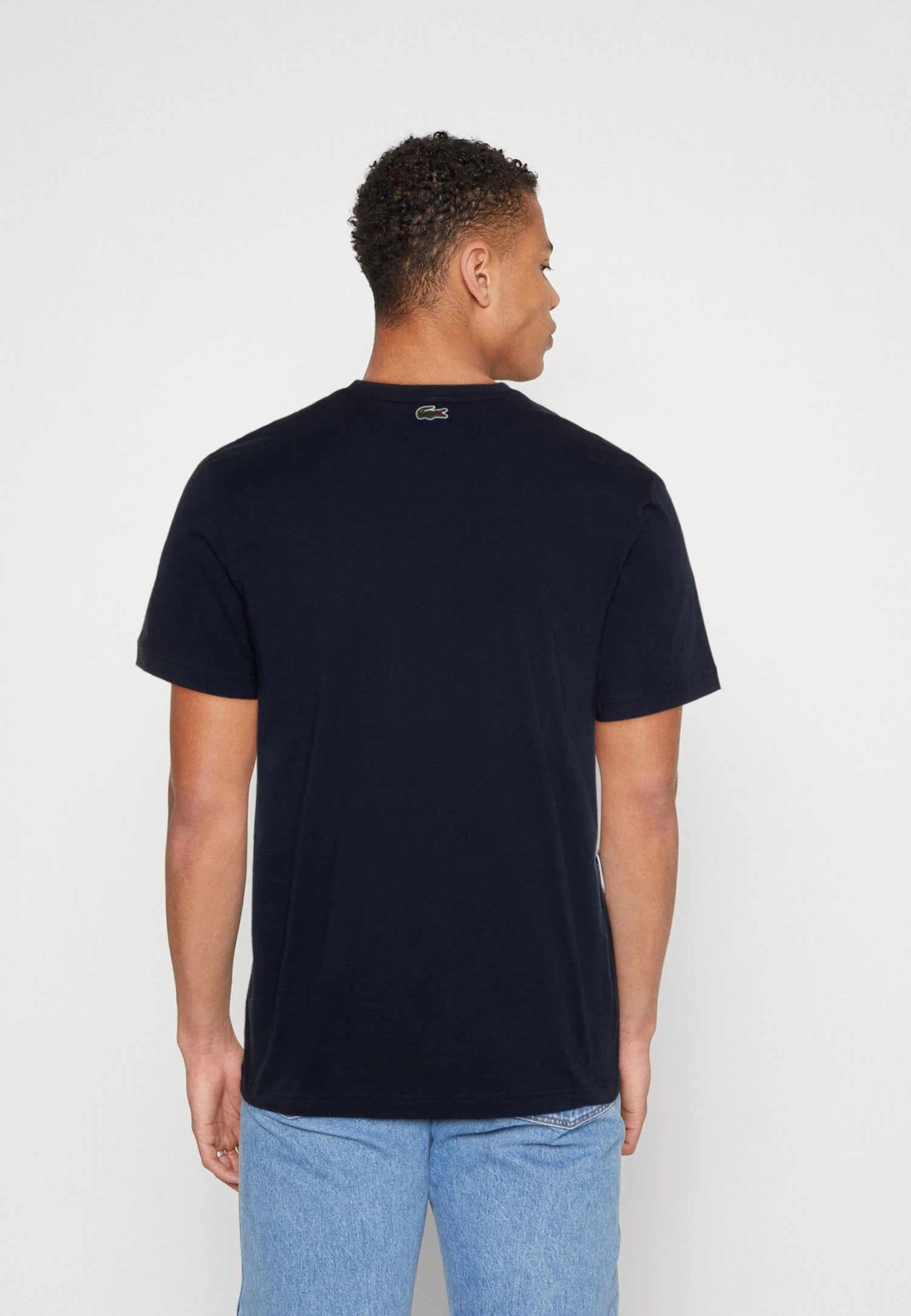 Lacoste Unisex - T-Shirt Imprimé - Bleu Marine – Image 3