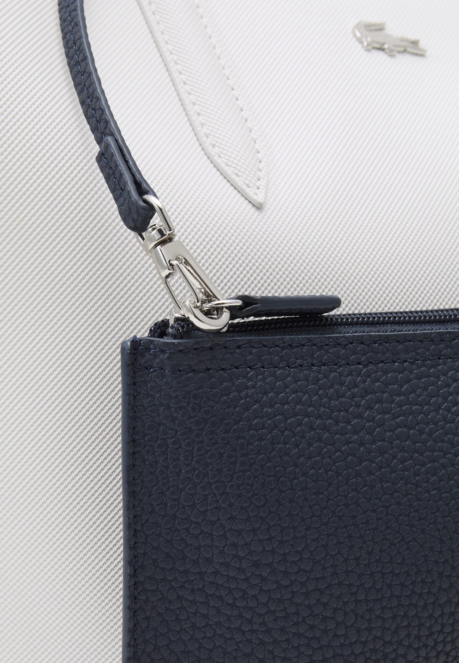 Lacoste Sac À Main - Farine Bleu Nuit – Image 5