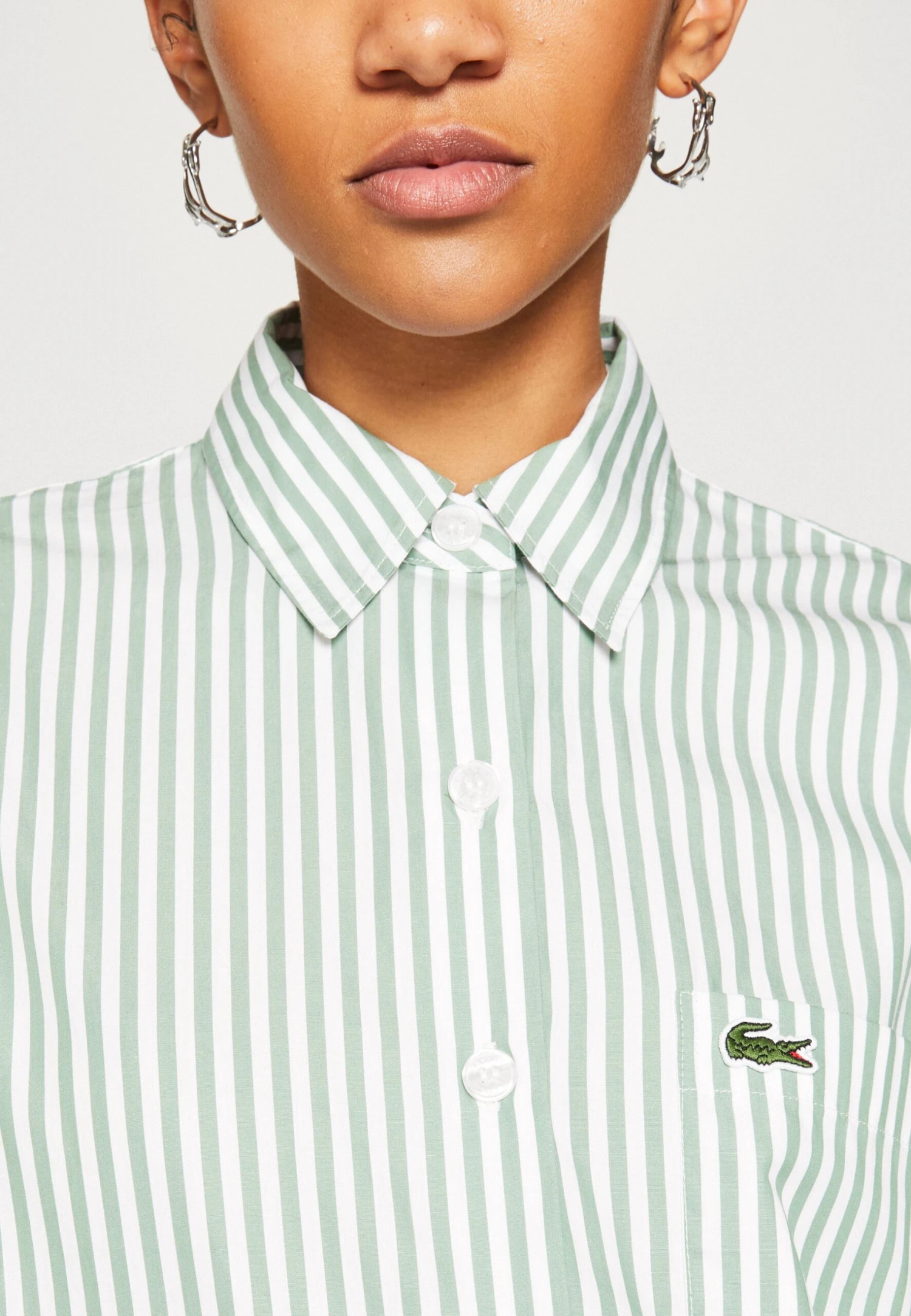 Lacoste Robe Chemise - White/Ash Tree – Image 6