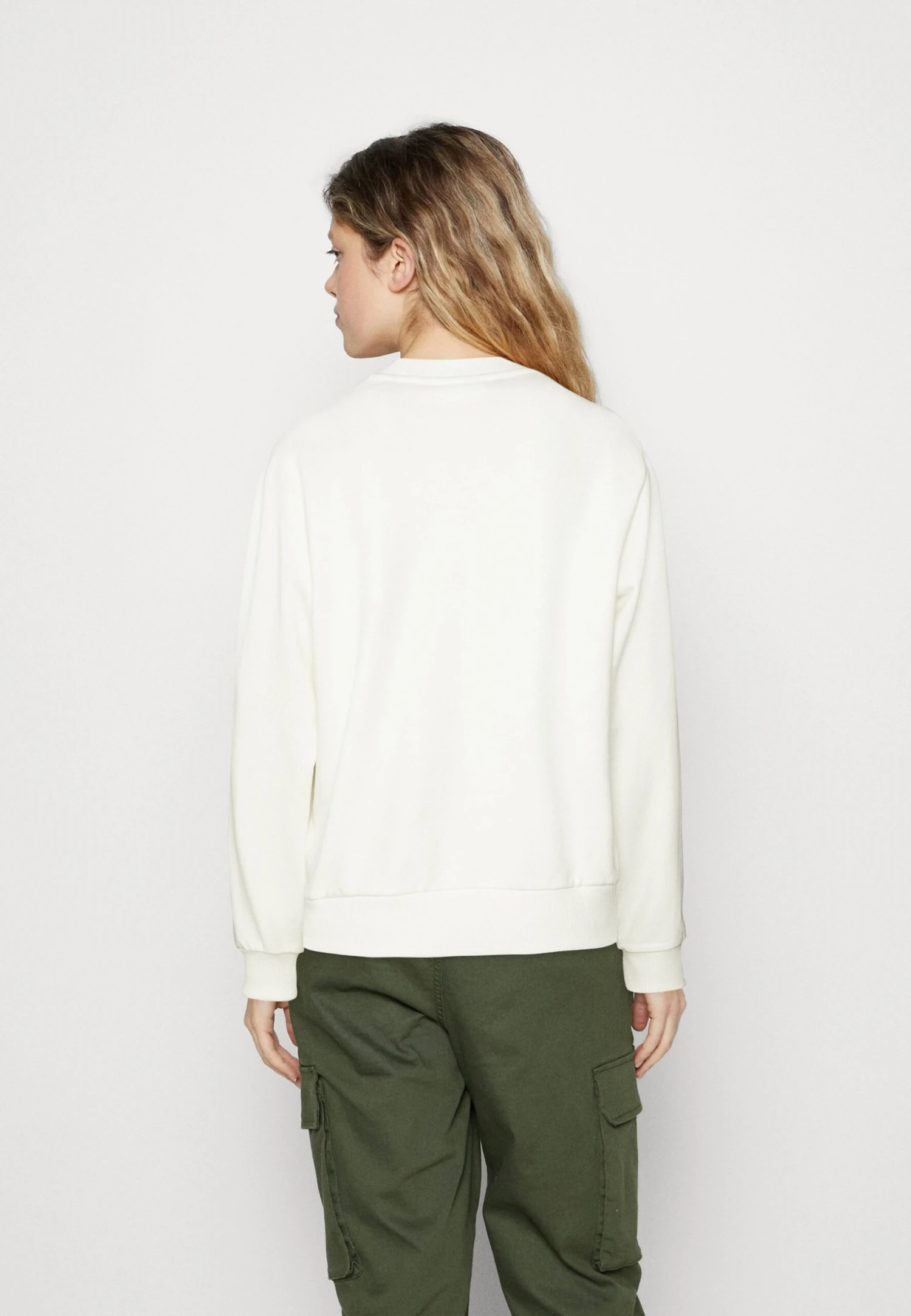 Lacoste X Netflix - Sweatshirt - Flour – Image 3