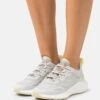 Lacoste Active - Baskets Basses - Grey/White