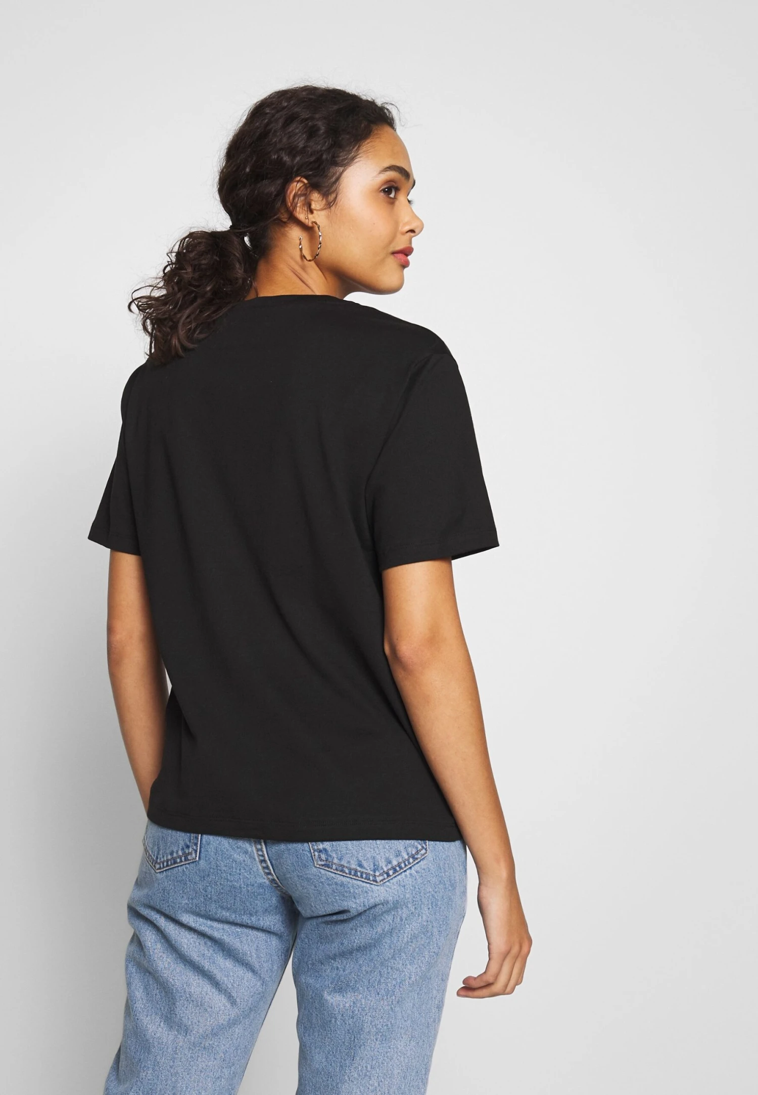 Lacoste T-Shirt Basique - Black – Image 3