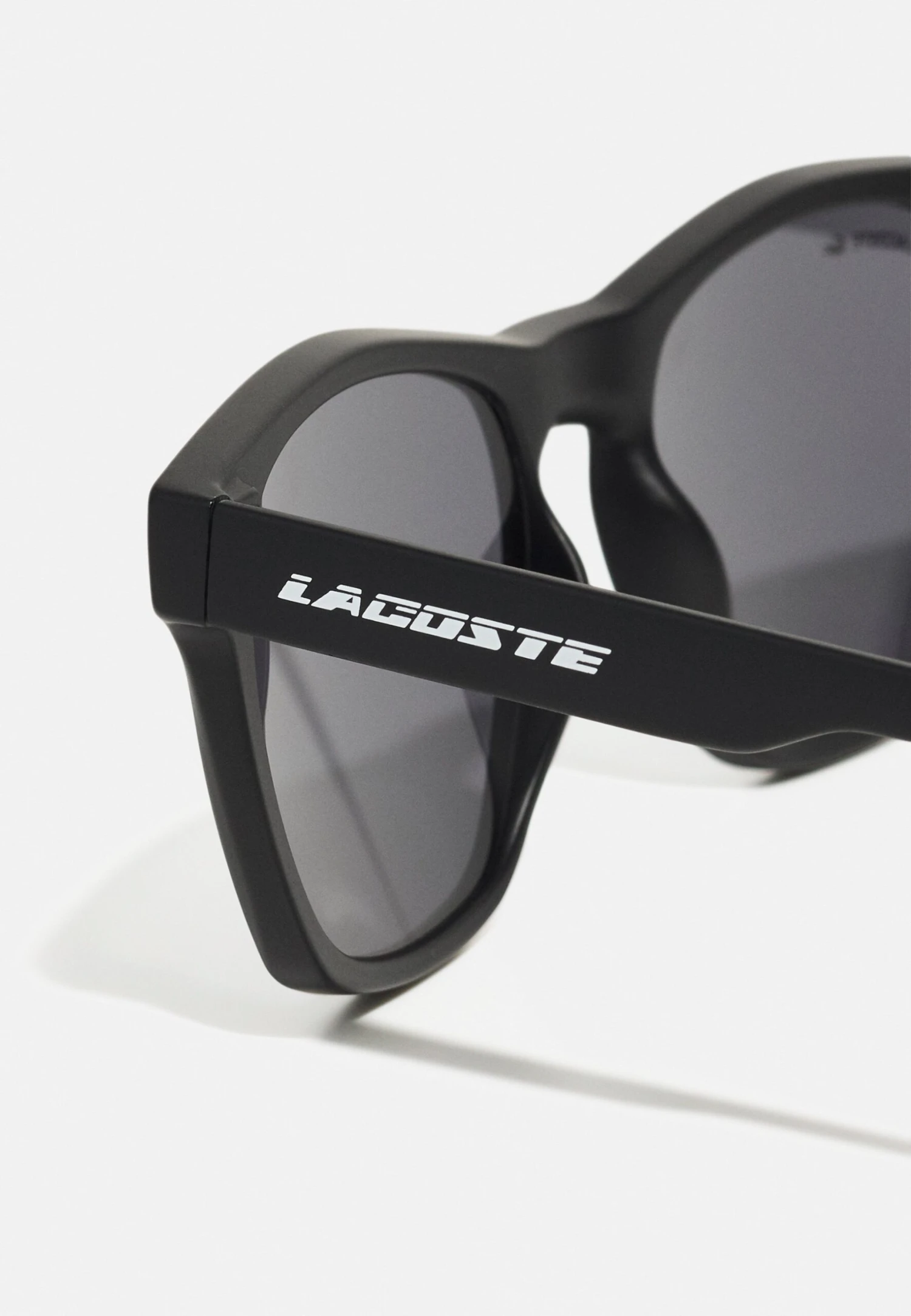 Lacoste Unisex - Lunettes De Soleil - Matte Black – Image 4